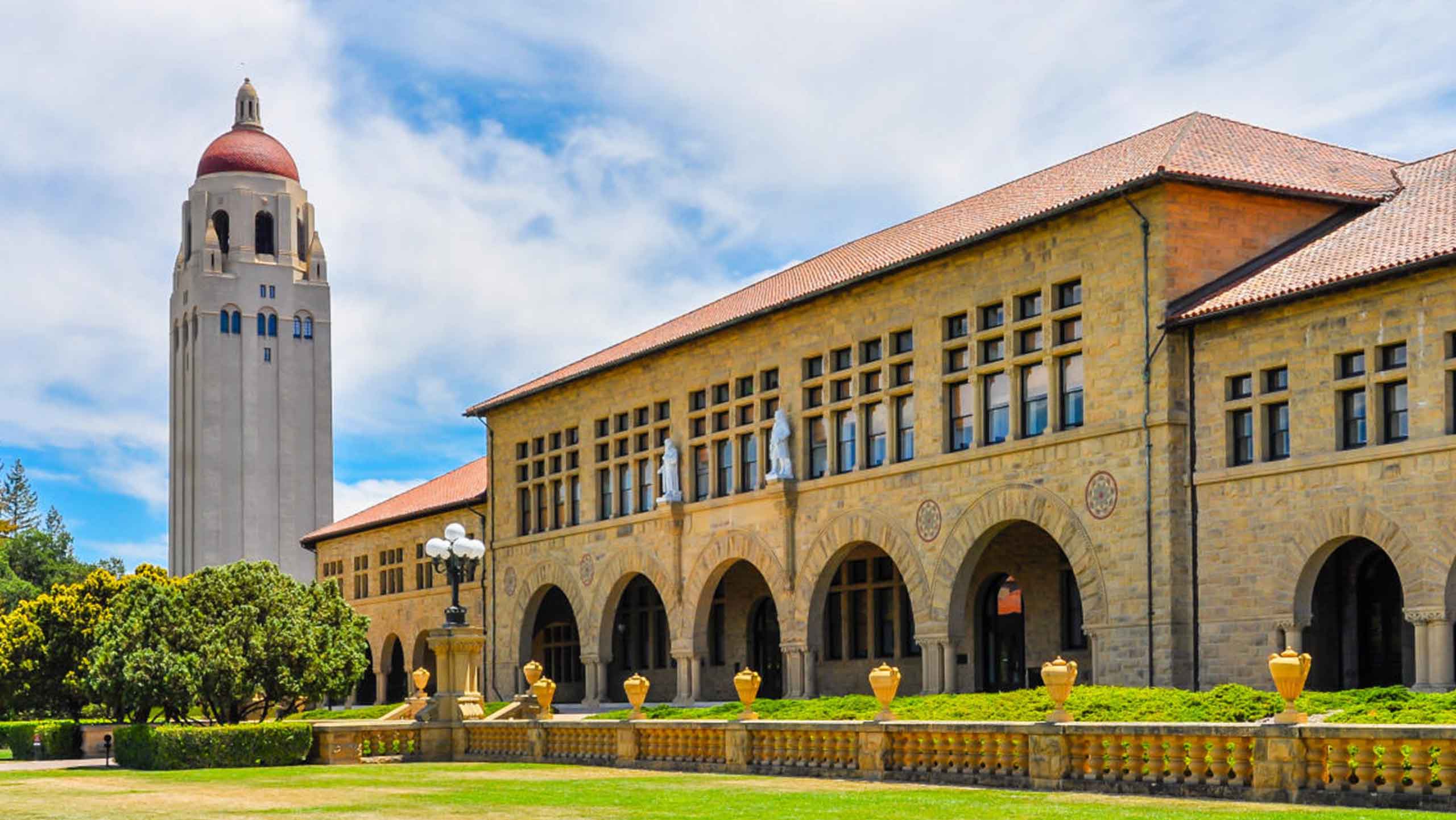 Explore the 15 Best Colleges for Economics Degrees