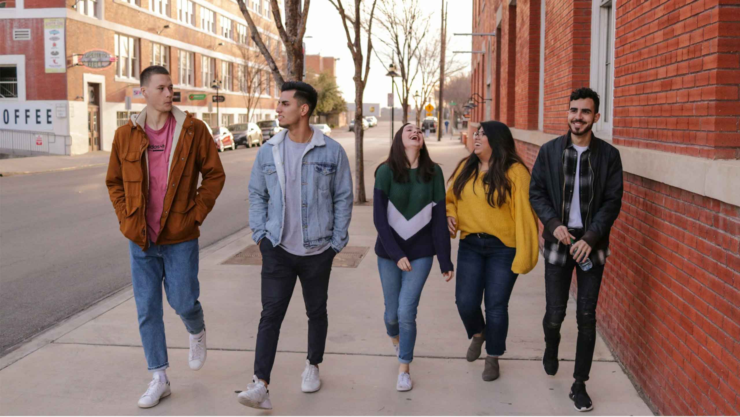 List Of Colleges That Accept Spring Transfers (With Pros & Cons)
